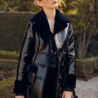 Trina Turk Prisley Laminated Shearling Coat With Toggle Closures / Black 14